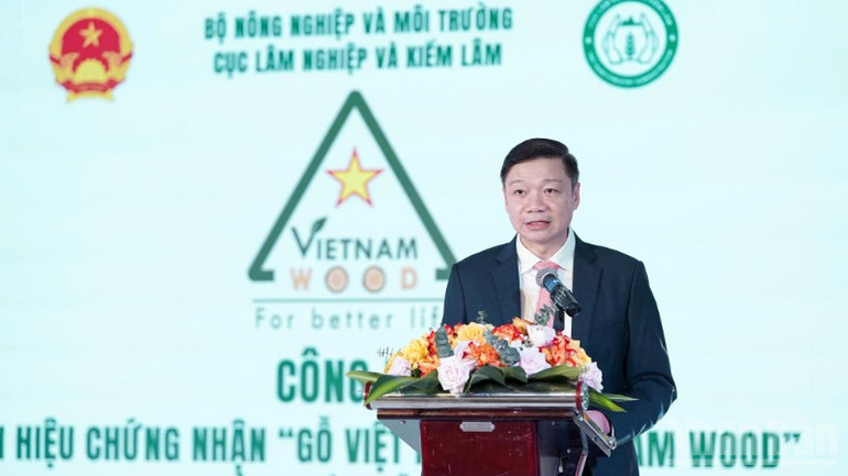 Cục trưởng Cục Lâm nghiệp và Kiểm lâm Trần Quang Bảo phát biểu tại buổi lễ.